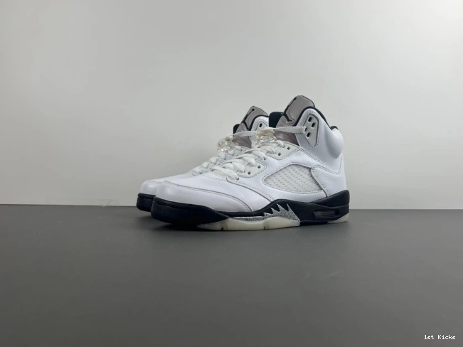 1st Kicks BLACK' AIR JORDAN DD0587-110 5 RETRO 'WHITE 0721